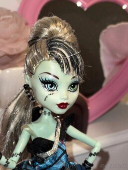 Monster High Frankie Stein Sweet 1600 - 4