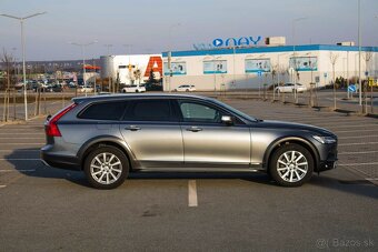 Volvo V90 CC D5 2.0L Cross Country Plus AWD A/T - 4