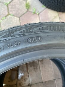 nokian 225/40 r18 - 4