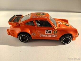 CORGI - PORSCHE 911 TURBO 1:43 - POZRI DETAILNÉ FOTO - 4