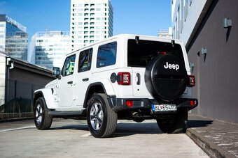 Predam Jeep Wrangler Sahara 2,2 - 4