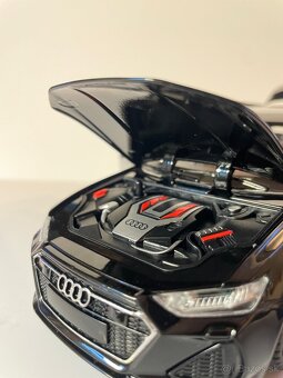 Audi rs6 model 1:24 - 4