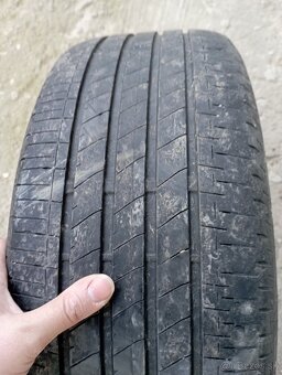 Bridgestone 215/45r18 89W - 4