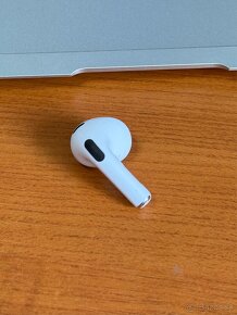 Apple AirPods 3. gen náhradné sluchadlo práve - 4