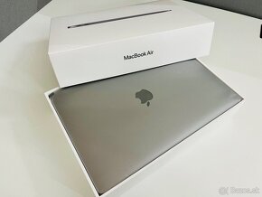 Macbook M1 2020 8GB vesmírne sivý - 4