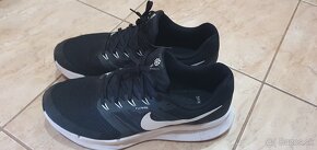 Nike run swift 3 pánske 9.5 krátko používané - 4