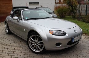 • MAZDA MX-5 1.8i, 93 kW, benzín, 5-st. manuál, r.v. 2006 • - 4