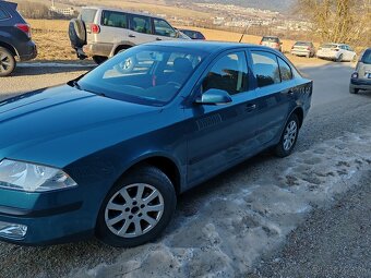 Škoda octavia II, 1,6 FSI benzin - 4