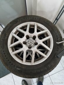 Predám letné pneumatiky na Vw Golf 5 - 4