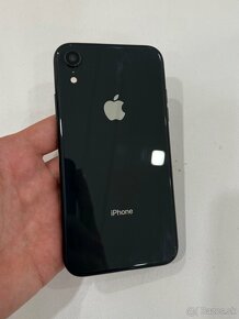 Apple iPhone XR 64gb - 4