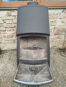 Liatinové kachle Jotul NR 4 - 4