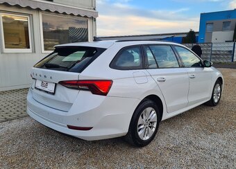 ŠKODA OCTAVIA COMBI 2.0 TDI DSG STYLE - 4