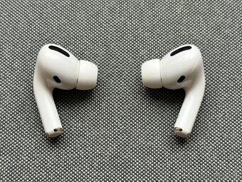 Predám originálne slúchadlá Apple Airpods PRO 1 gen - 4