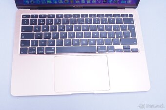 ZÁRUKA/Macbook Air 13.3"/I3 1.1GHZ/8GB RAM/256GB SSD/CZ - 4