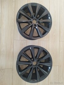 VW 5x112 R17 - Salamanca Black - 4