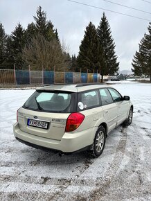 Subaru Outback 2.5benzín - 4