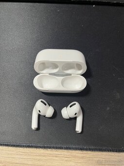 AirPods Pro 1. Generácie - 4