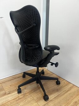 Herman Miller Mirra Full Option Butterfly - 4