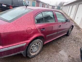 Skoda Octavia 1.6 55kw - 4