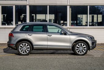 Volkswagen Touareg II 3.0 V6 TDI BMT 4MOTION 2018 - 4