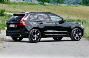 2021 VOLVO XC60 B4 Diesel R-Design AWD + DPH Odpočet možný - 4