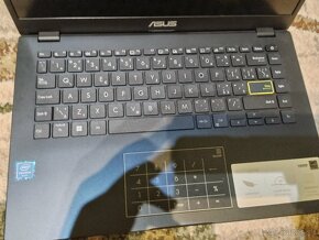 Notebook ASUS - 4