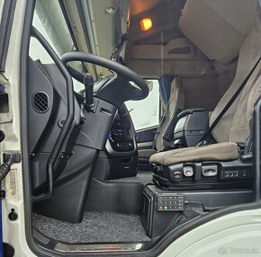 IVECO Stralis 460 HI-WAY - 4