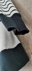 Adidas Originals čiernobiela mikina - 4