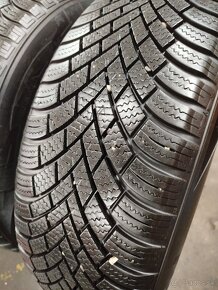 Predám 2ks zimných pneu 195/60 R16 nexen 6.5mm - 4