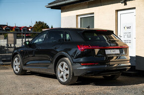 Audi E-tron 55 quattro Advanced - 4