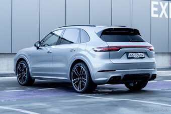 Porsche Cayenne E-Hybrid 4x4 Platinum A/T - 4