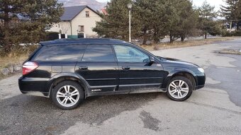 Subaru Outback Premium 2.5 121kw - 4