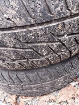 Predám Ford FOCUS 3    205/55 r16 - 4