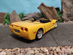 Prodám model 1:18 Chevrolet corvette Cabrio 1998 - 4
