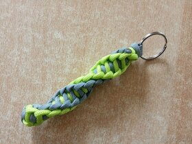 Kĺúčenka paracord DNA - 4