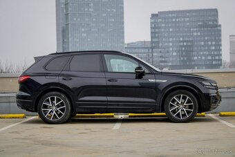 Volkswagen Touareg 3.0 V6 TDI 286k R-Line Black ODPOČET DPH - 4