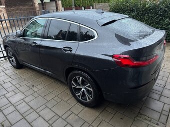 BMW X4 XDrive20i xLine A/T - 4