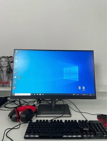 Počítač Lenovo ThinkCentre M93p Tiny (GOLD) + Lenovo MONITOR - 4