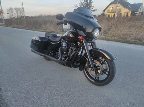 Harley Davidson Street Glide - 4