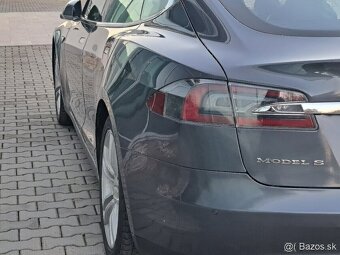 Tesla P90D model S ( cena bez DPH )  24390  € - 4