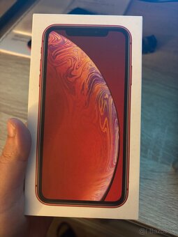 iPhone XR (Red product) 64 GB - 4