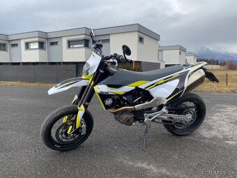 HUSQVARNA  701 SUPERMOTO - 4