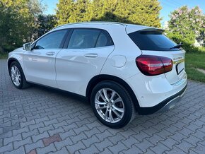 Mercedes-Benz GLA 200 D 4MATIC A/T - 4