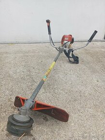 Krovinorez STIHL - 4