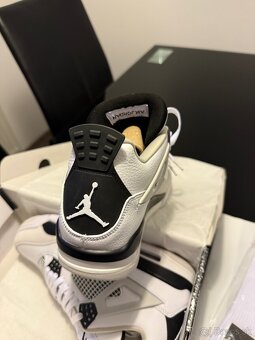 Jordan 4 Military Black - 4