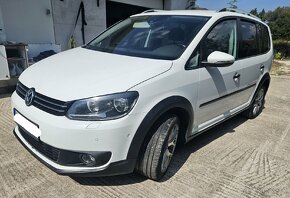 VW Touran CROSS DSG - 4