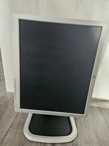 Monitor LG 19" - 4