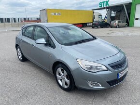 Opel Astra - 4