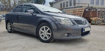 Avensis 2,0 - 4