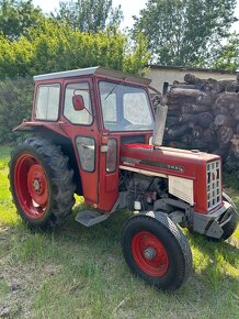 Traktor IH McCormick 624 - 4